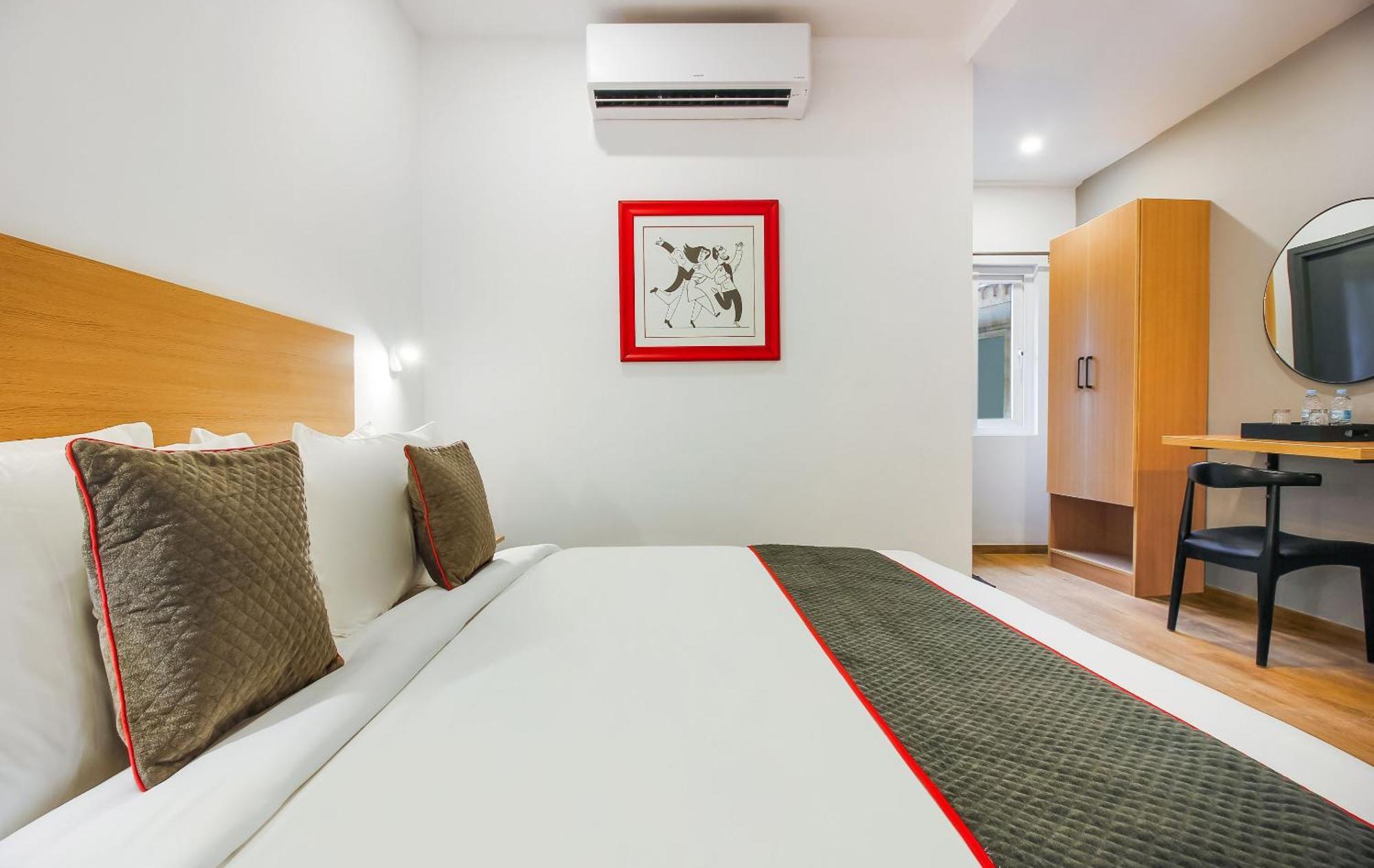 Super Townhouse The Cinco Hotel Near Esi Hospital Haiderabad Buitenkant foto