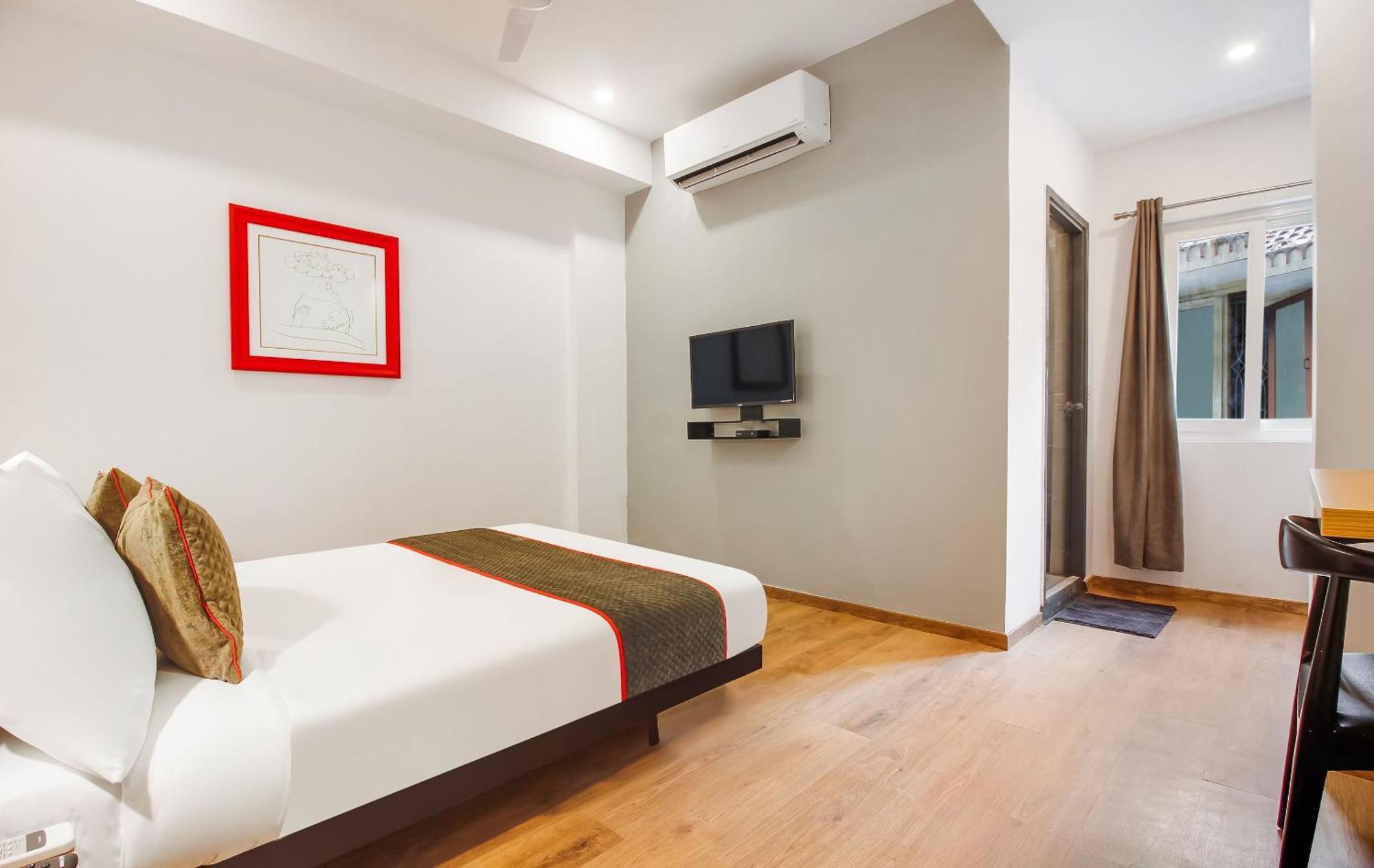Super Townhouse The Cinco Hotel Near Esi Hospital Haiderabad Buitenkant foto